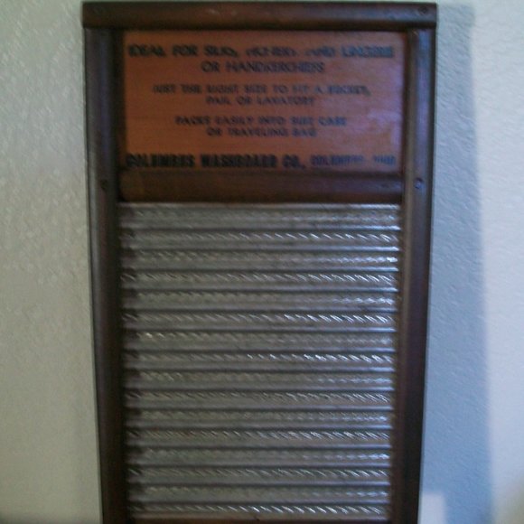 Vintage Dubl Handi Washboard Dutch Cleanser Cross Stitch Note and Key Holder - Picture 5 of 7